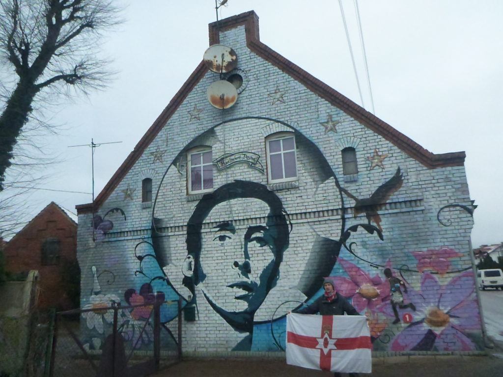 Śmieszne Historie o Piłce Nożnej w Polsce: On the Kazimierz Deyna Pilgrimage Tour in Starogard Gdański, Poland's "George Best"