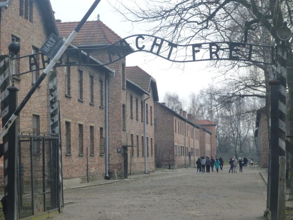 Nigdy Więcej Wojny: Touring Auschwitz German Nazi Concentration Camp