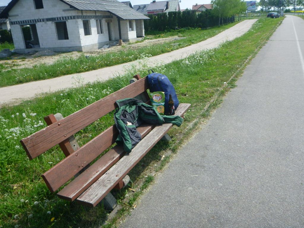 Jonny's Bench Bar - Beer, crisps, relaxation and a bench in Kokoszkowy