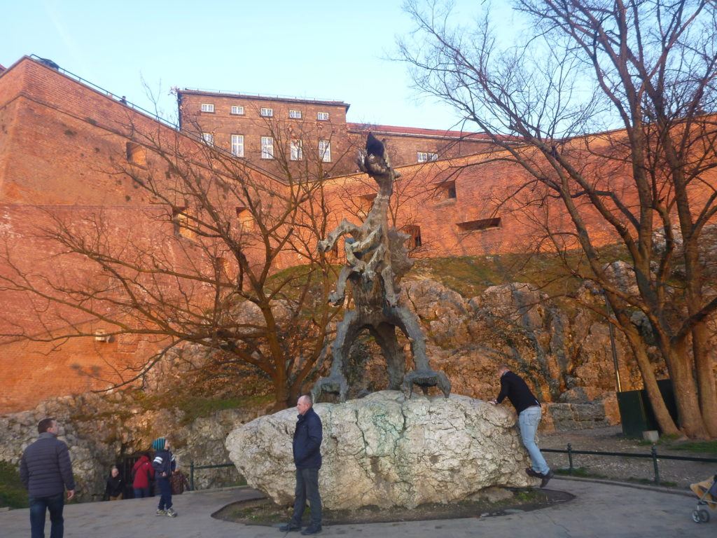 Dziwaczne Odkrycia: Kraków's City Symbol, the Dragon